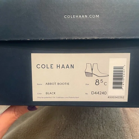 New Ladies Cole Haan 8.5 C (Wide) Abbot bootie - Picture 3 of 10